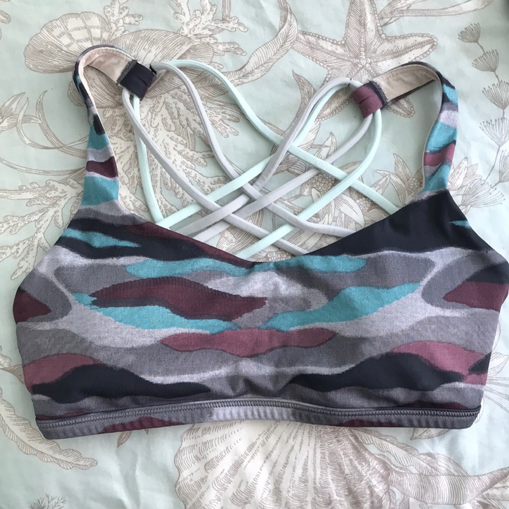 Lululemon Free to Be Wild